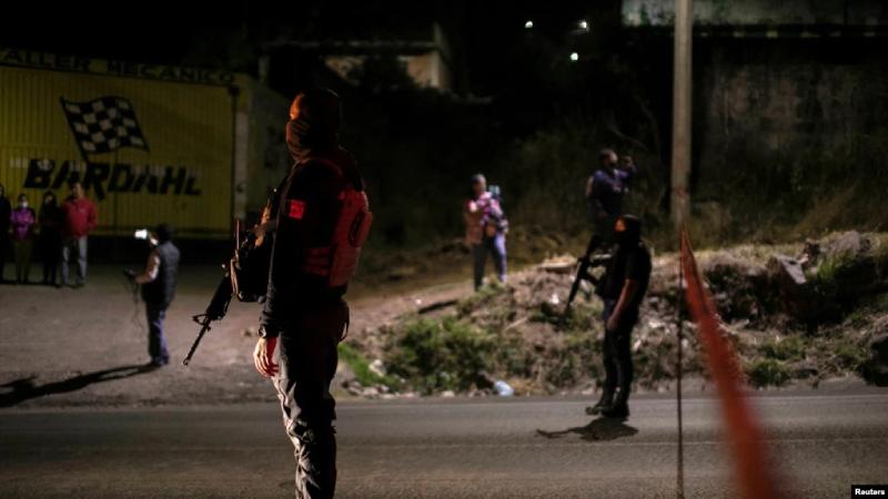Masacre por enfrentamiento de bandas criminales en México deja 20 muertos Masacre por enfrentamiento de bandas criminales en México