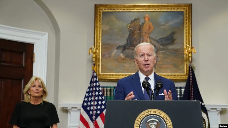 El presidente Biden y la primera dama viajarán el domingo a Uvalde El presidente Biden y la primera dama viajarán el domingo a Uvalde