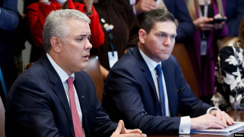 Embajador de Colombia en EEUU renuncia