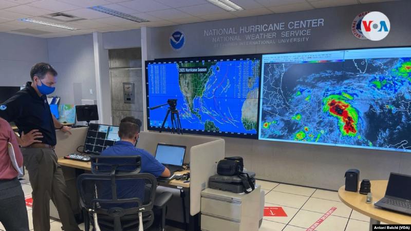 "Esta temporada va a ser mucho más activa", advierte el Centro Nacional de Huracanes Centro Nacional de Huracanes