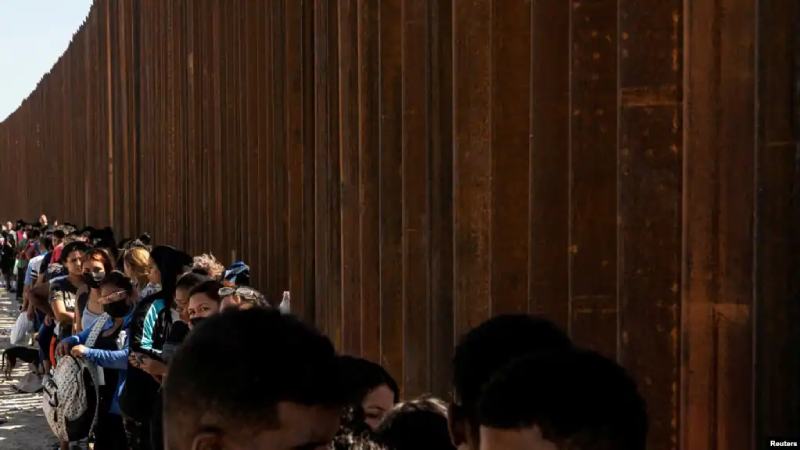 La cantidad de migrantes cubanos en 2022 supera al éxodo de Mariel y crisis de balseros combinados cantidad de migrantes cubanos en 2022