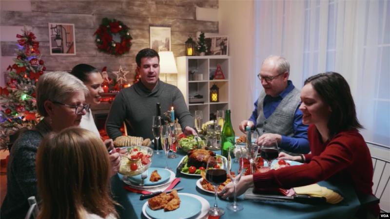 Los españoles se enfrentan al menú navideño más caro