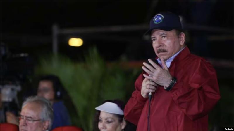 Daniel Ortega insulta al Papa