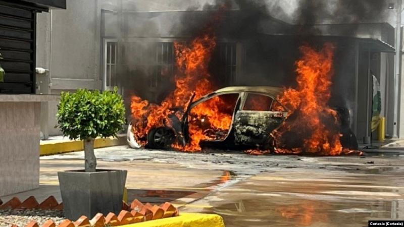 incendios de autos en Venezuela