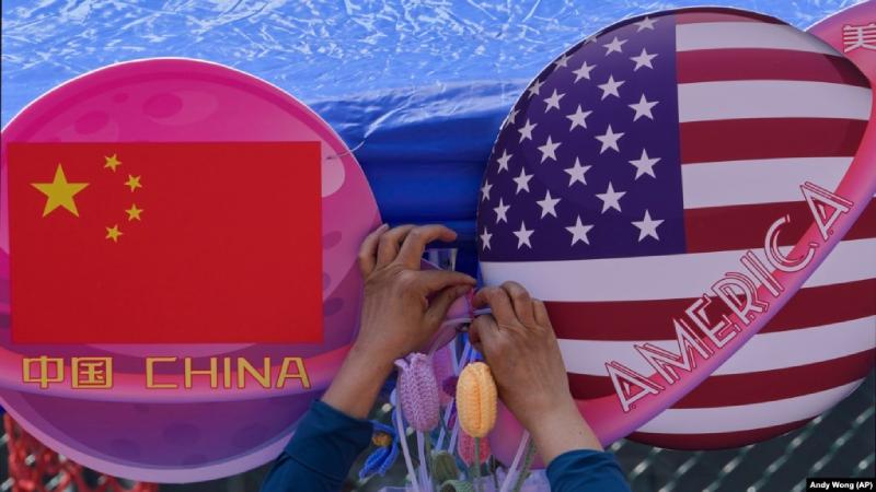 Diplomáticos de EEUU y China