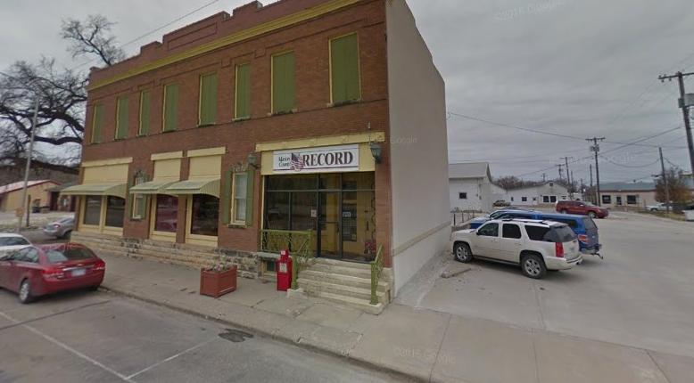 Policía copió en secreto datos del periódico de Kansas que allanó: Abogado Policía copió en secreto datos del periódico de Kansas