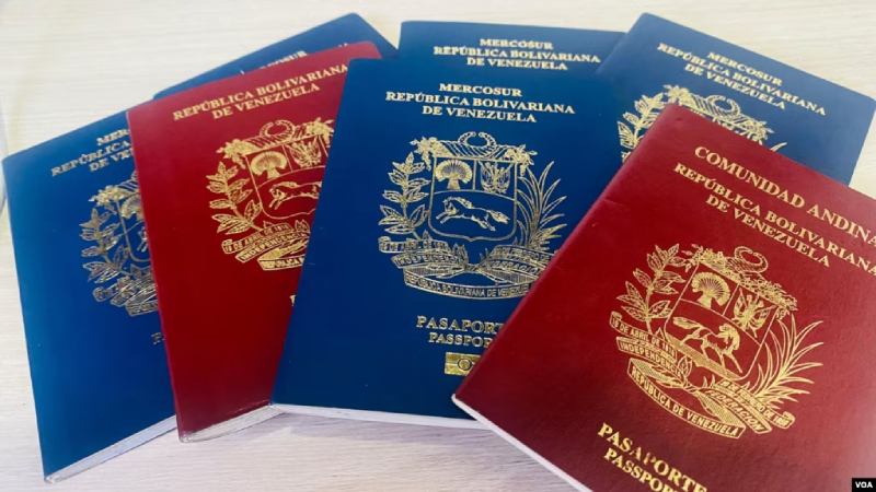 Venezuela anula pasaportes a sus críticos