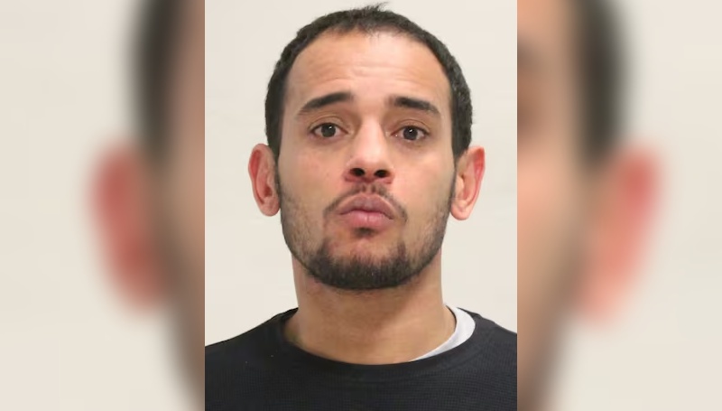 Un hombre enfrenta múltiples cargos tras irrumpir en una vivienda Un hombre enfrenta múltiples cargos tras irrumpir en una vivienda