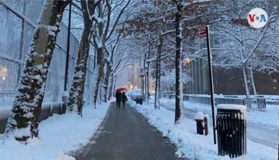 Tormenta invernal deja más de 30 centímetros de nieve en noreste de EEUU