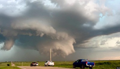 Ola de calor desencadena grandes tormentas y cortes de energía