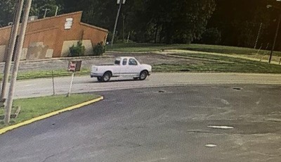 Autoridades buscan vehículo involucrado en un accidente fatal en Kansas City