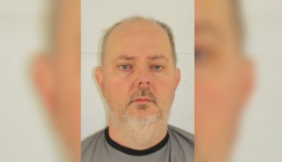Hombre de Lenexa enfrenta cargos de asesinato capital por la muerte de su esposa y su hijo