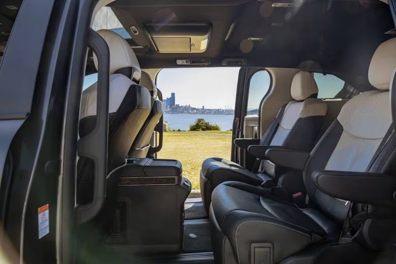 Toyota Sienna XSE Híbrido del 2025