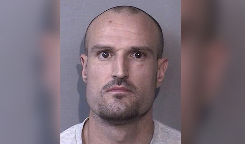 Evidencia irrefutable: auriculares y fibras verdes condenan al presunto arrollador de estudiante de KU