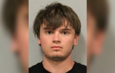 Hombre de Kansas irá a juicio por apuñalar al capitán de un barco en Hawái