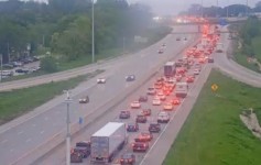 Cierre de carriles en la I-70 tras accidente de tres vehículos
